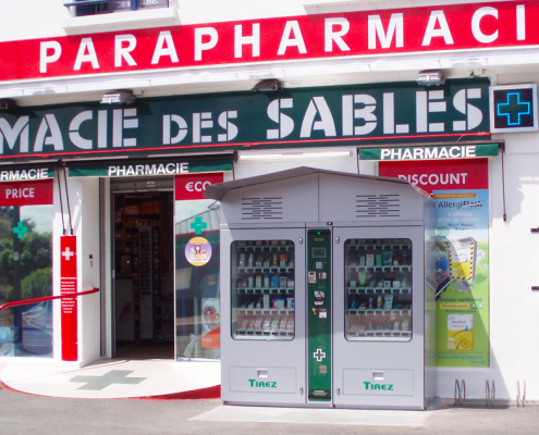 distributore esterno farmacia